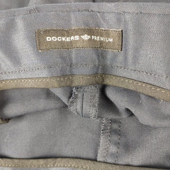 Dockers Premium Flat Front Relaxed Fit Blue Slacks. Size 38X32 - Picture 8 of 10